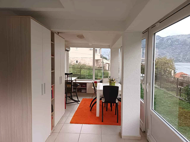 Wohnung in Prcanj mit Pool — photo 6